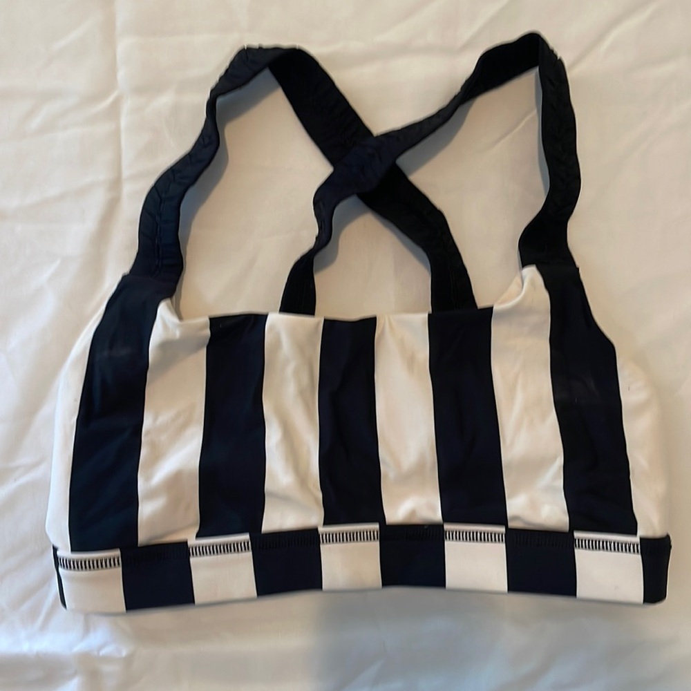 Sports bra